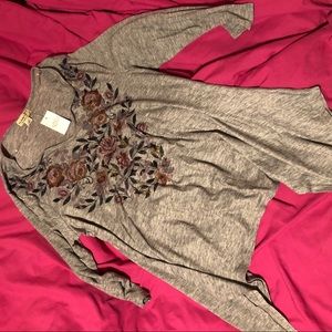 One World 2XX high low 3/4 sleeve